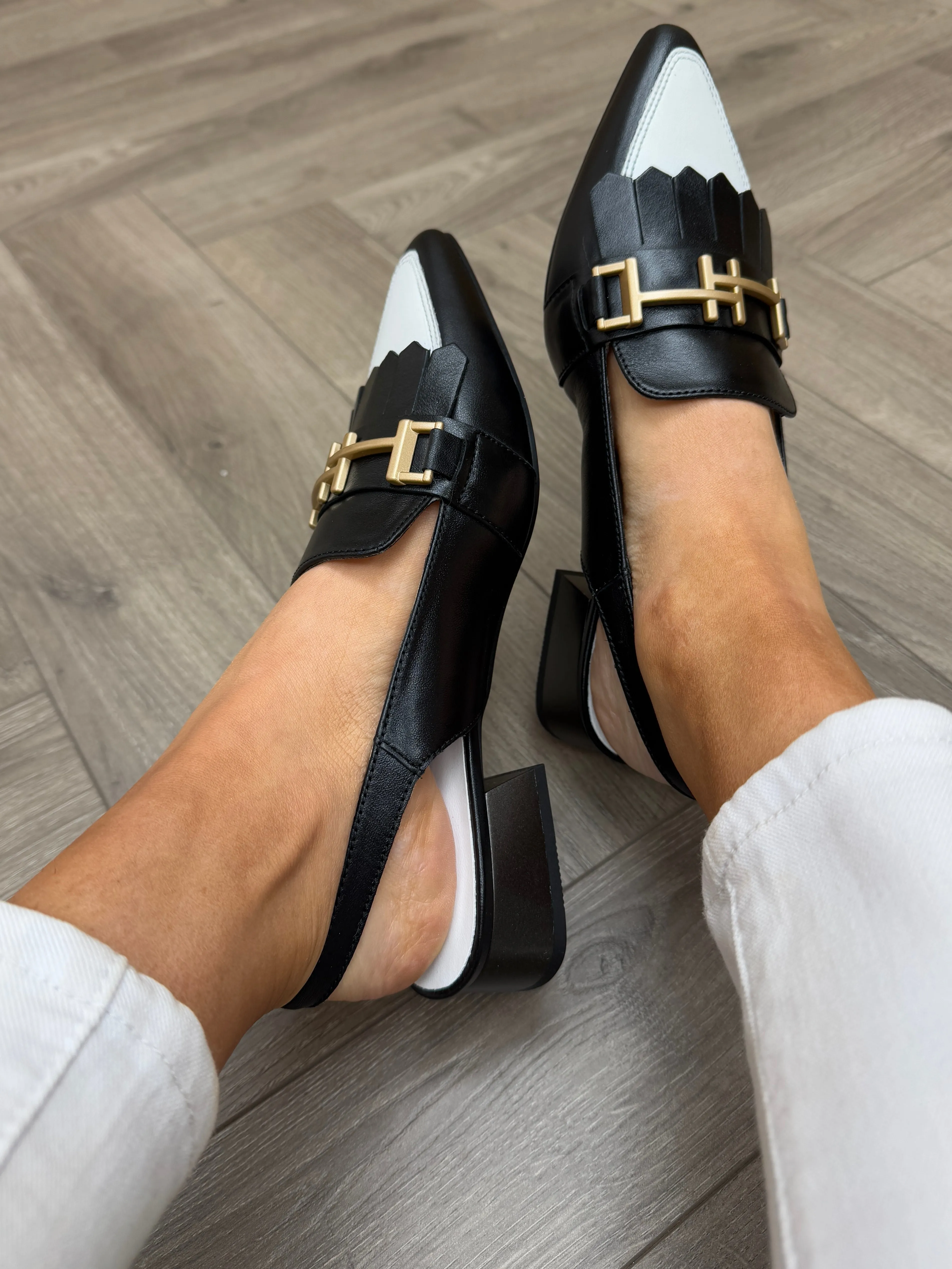 Hispanitas Flat Sling Back Shoe CHV253817 - Black/White (H16)