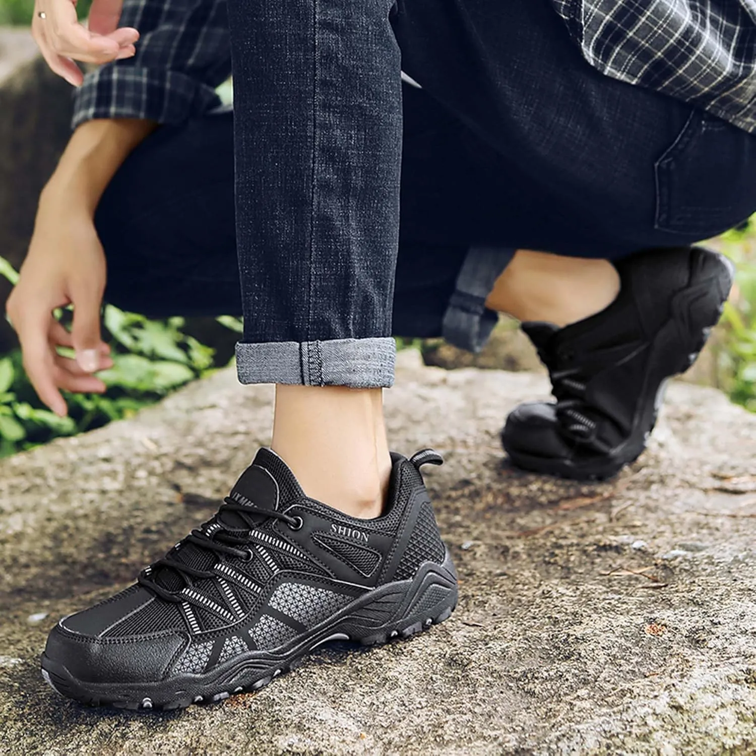 Outdoor walking boots, breathable mesh ankle shoes with rubber soles, hiking boots, anti slip hiking boots