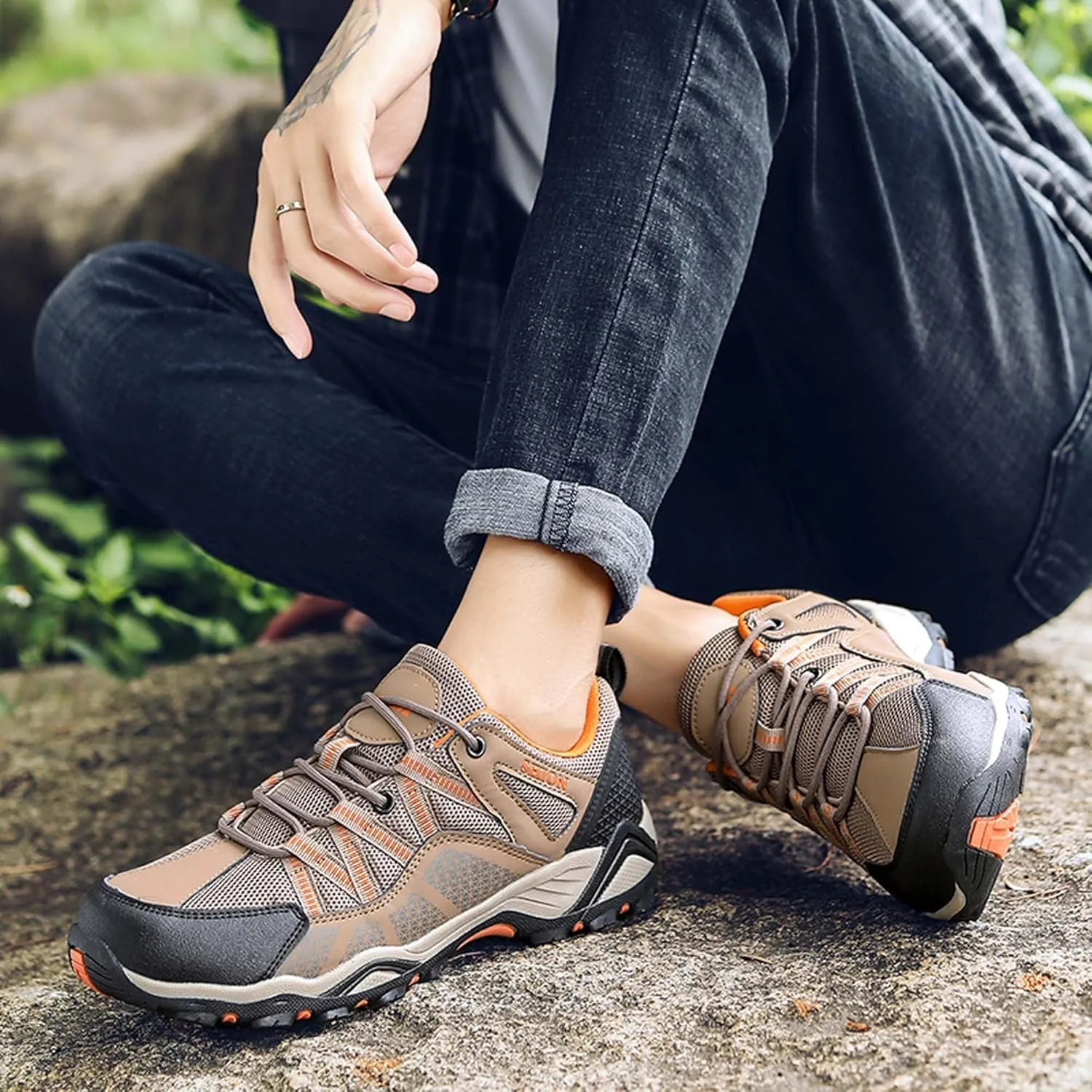 Outdoor walking boots, breathable mesh ankle shoes with rubber soles, hiking boots, anti slip hiking boots