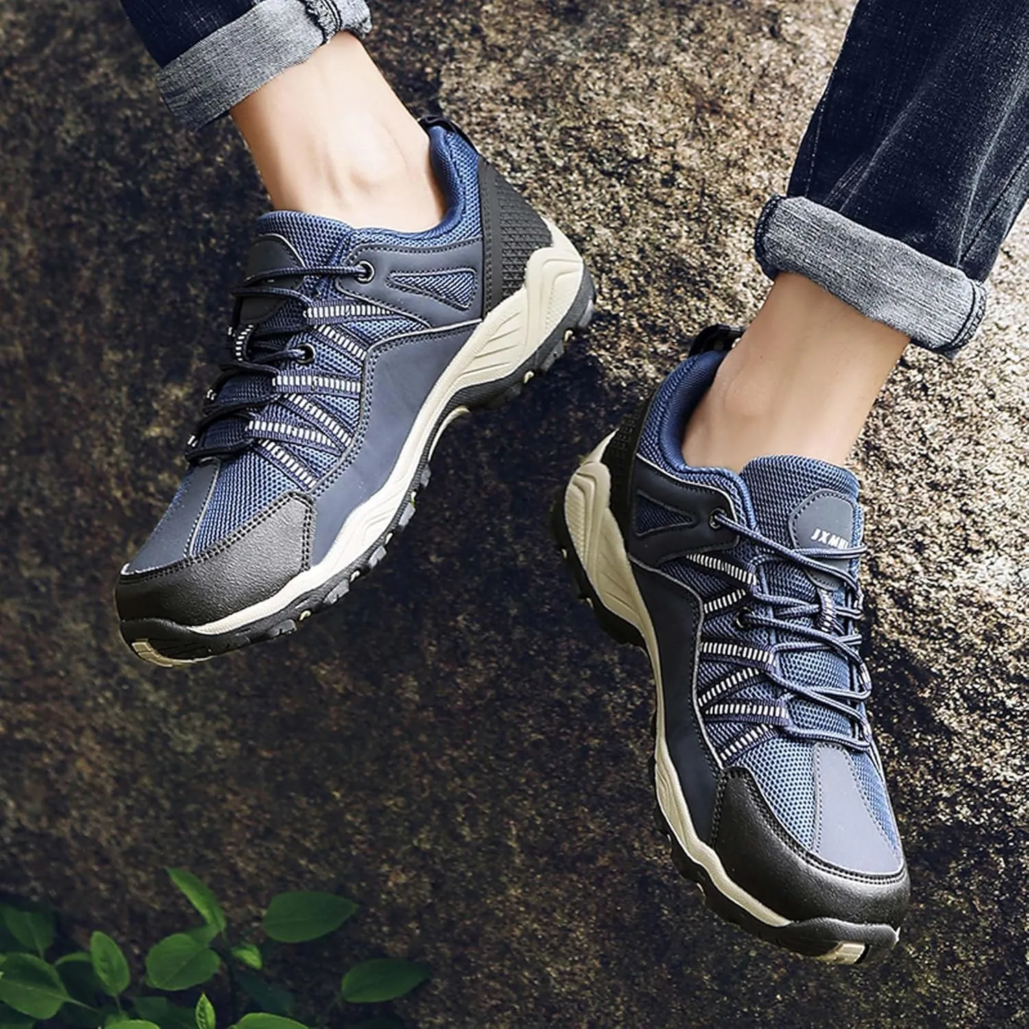 Outdoor walking boots, breathable mesh ankle shoes with rubber soles, hiking boots, anti slip hiking boots
