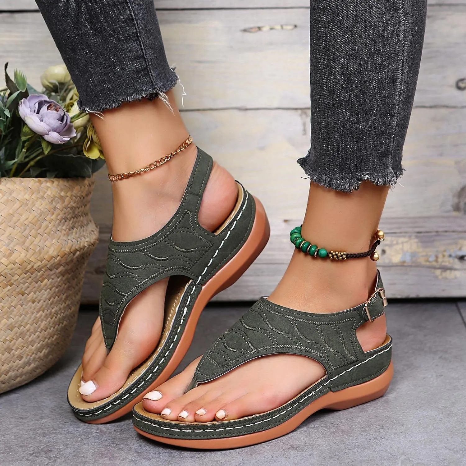 Platform Sandals Women Slip On Wedge Flip Flops Cushioned Footbed Lightweight Breathable Travel Shoes Chic Summer Look