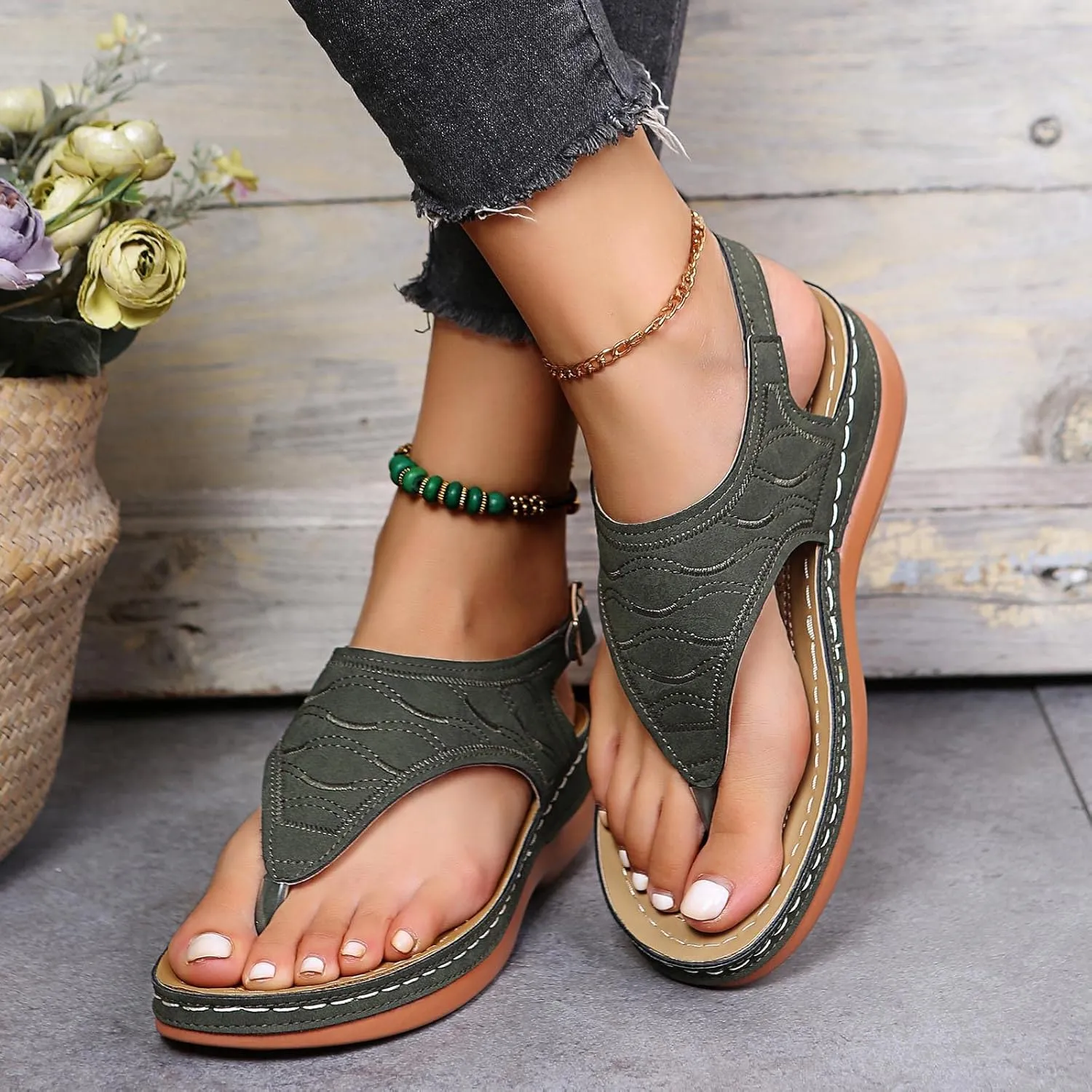 Platform Sandals Women Slip On Wedge Flip Flops Cushioned Footbed Lightweight Breathable Travel Shoes Chic Summer Look