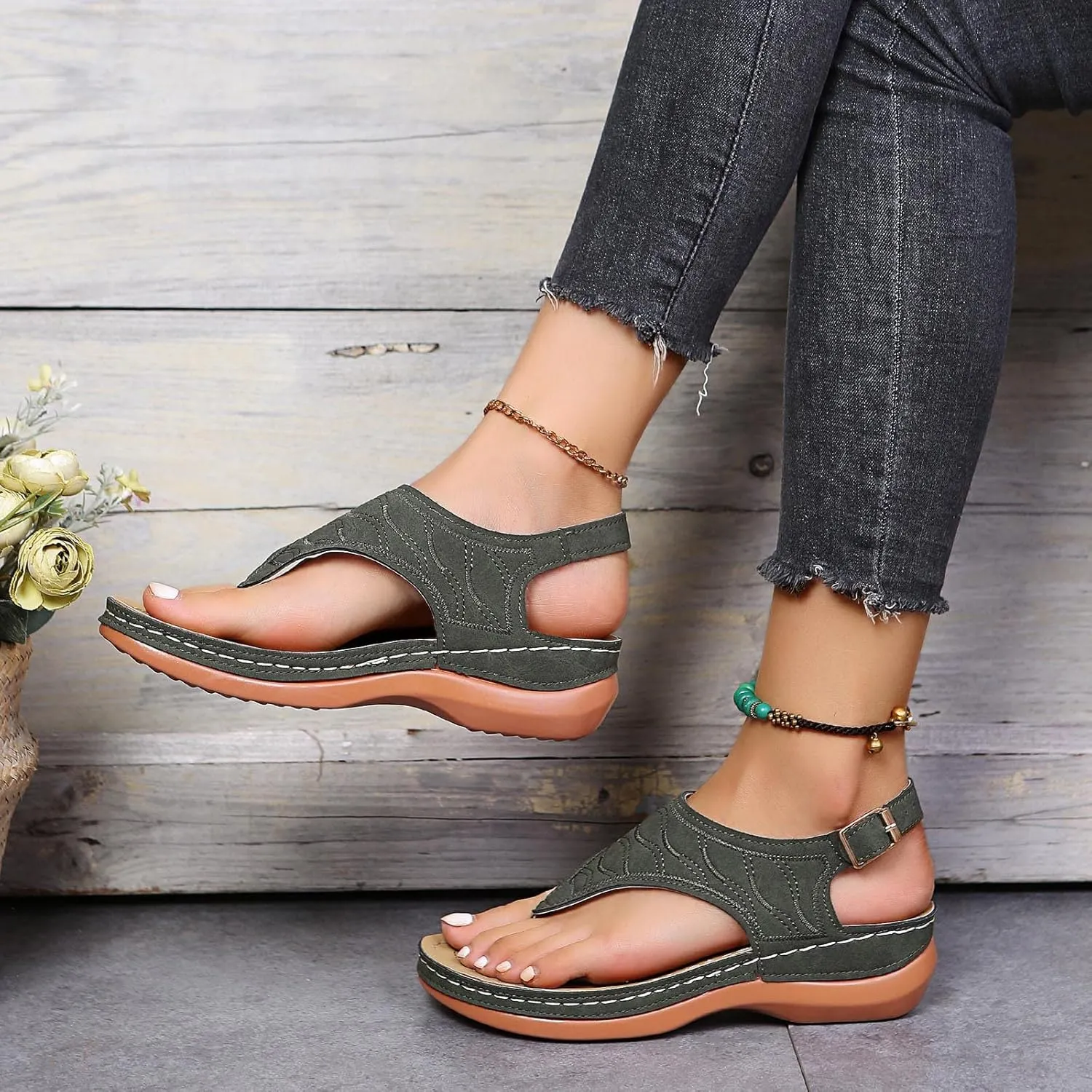 Platform Sandals Women Slip On Wedge Flip Flops Cushioned Footbed Lightweight Breathable Travel Shoes Chic Summer Look