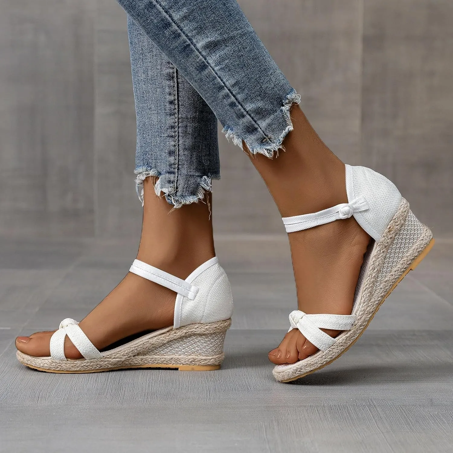 Wedge Sandals for Women Ankle Buckle Strap Closed Toe Wedge Sandals Casual Sloping High Heels Espadrilles Wedge Sandal Cute Shoes 2025