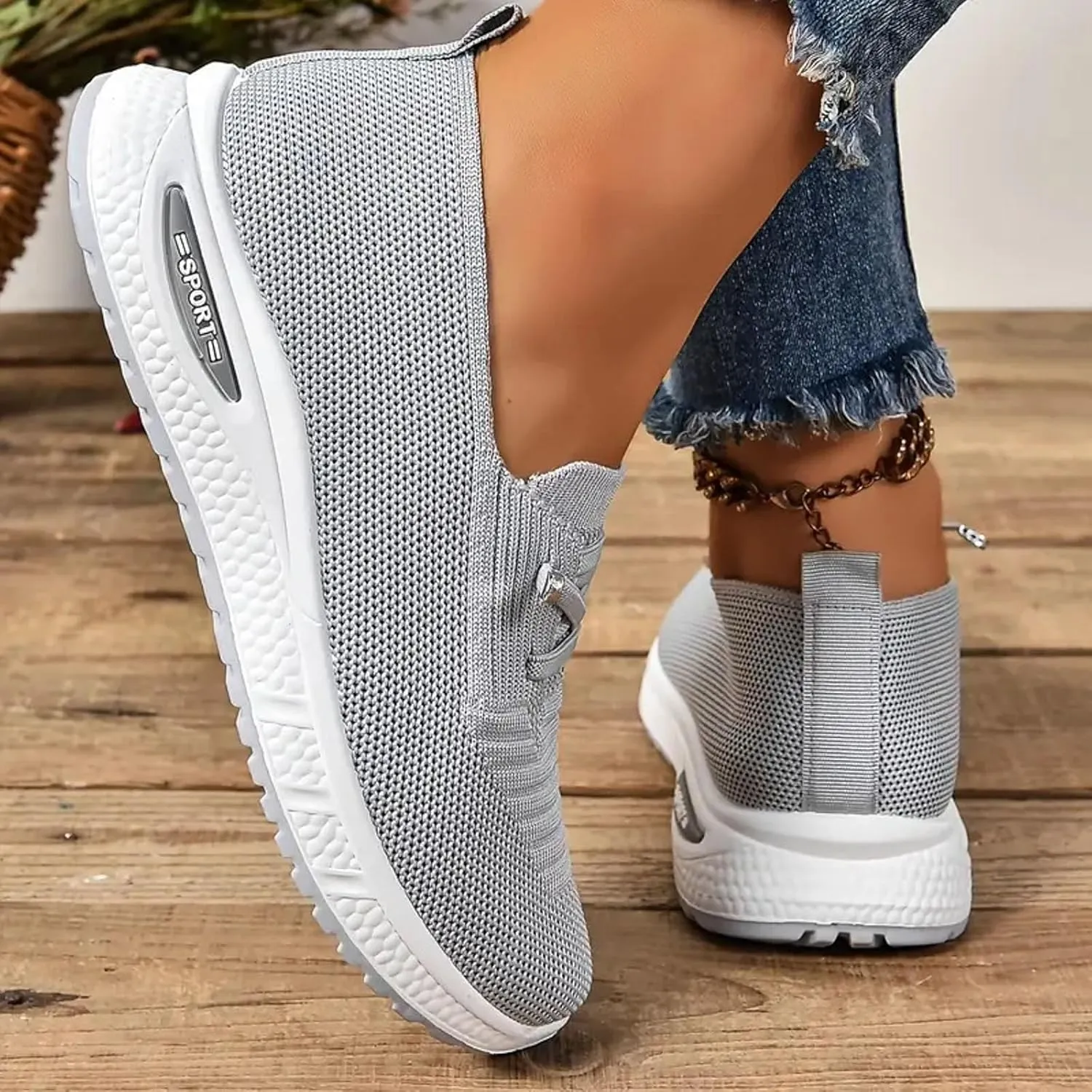 Womens Casual Walking Shoes Slip On 2025 Summer Lightweight Womens Sandals Comfortable Breathable Closed Toe Shoes