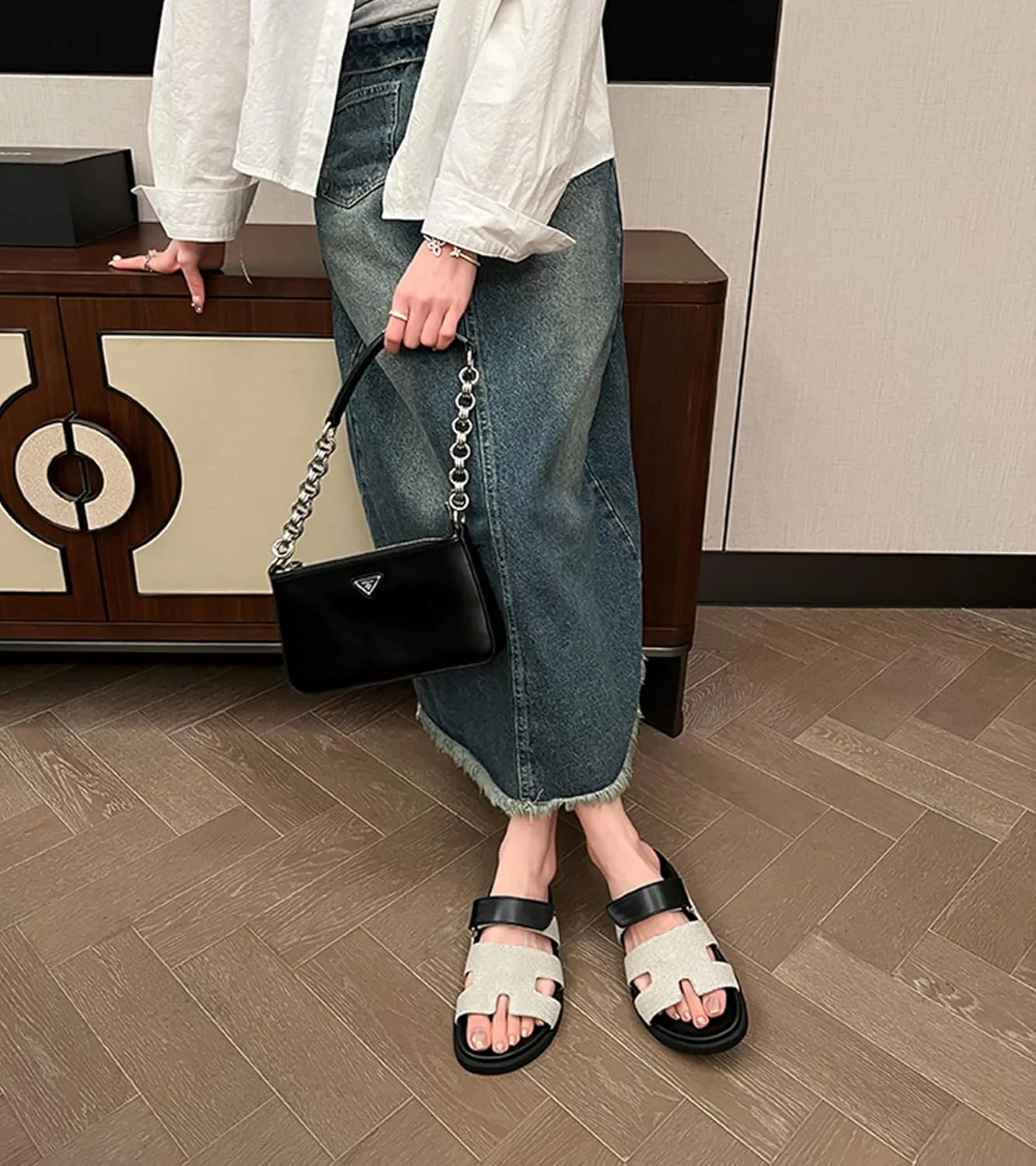 Womens Flat Sandals for Womens 2025 Summer Cute Leather Slippers Comfortable Non Slip ladies Platform Slide Sandal Mules