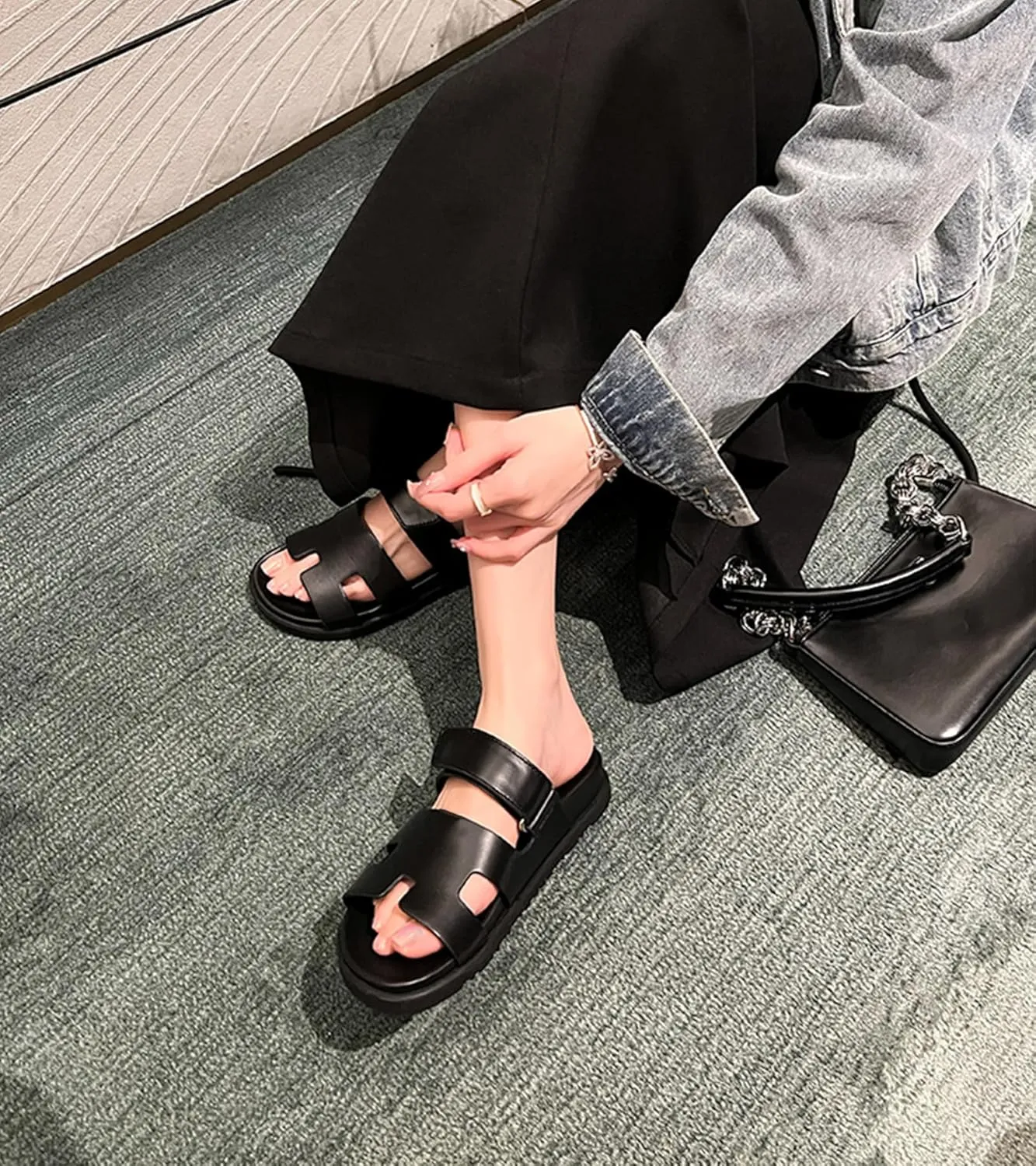 Womens Flat Sandals for Womens 2025 Summer Cute Leather Slippers Comfortable Non Slip ladies Platform Slide Sandal Mules
