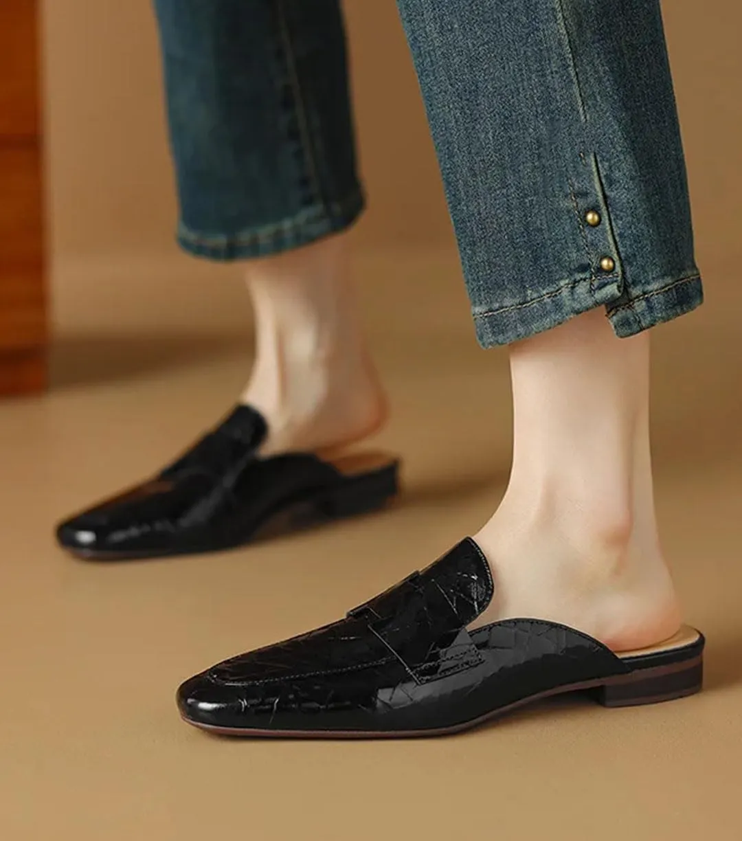 WomenS Genuine Leather Sheepskin Insole Low Square Heel Pointed Toe Retro Fashion Soft Breathable Mules