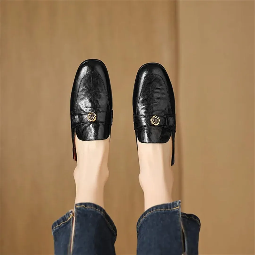 WomenS Genuine Leather Soft Flat Closed Toe Slip-On Mules Elegant Concise Style with Platform Mules
