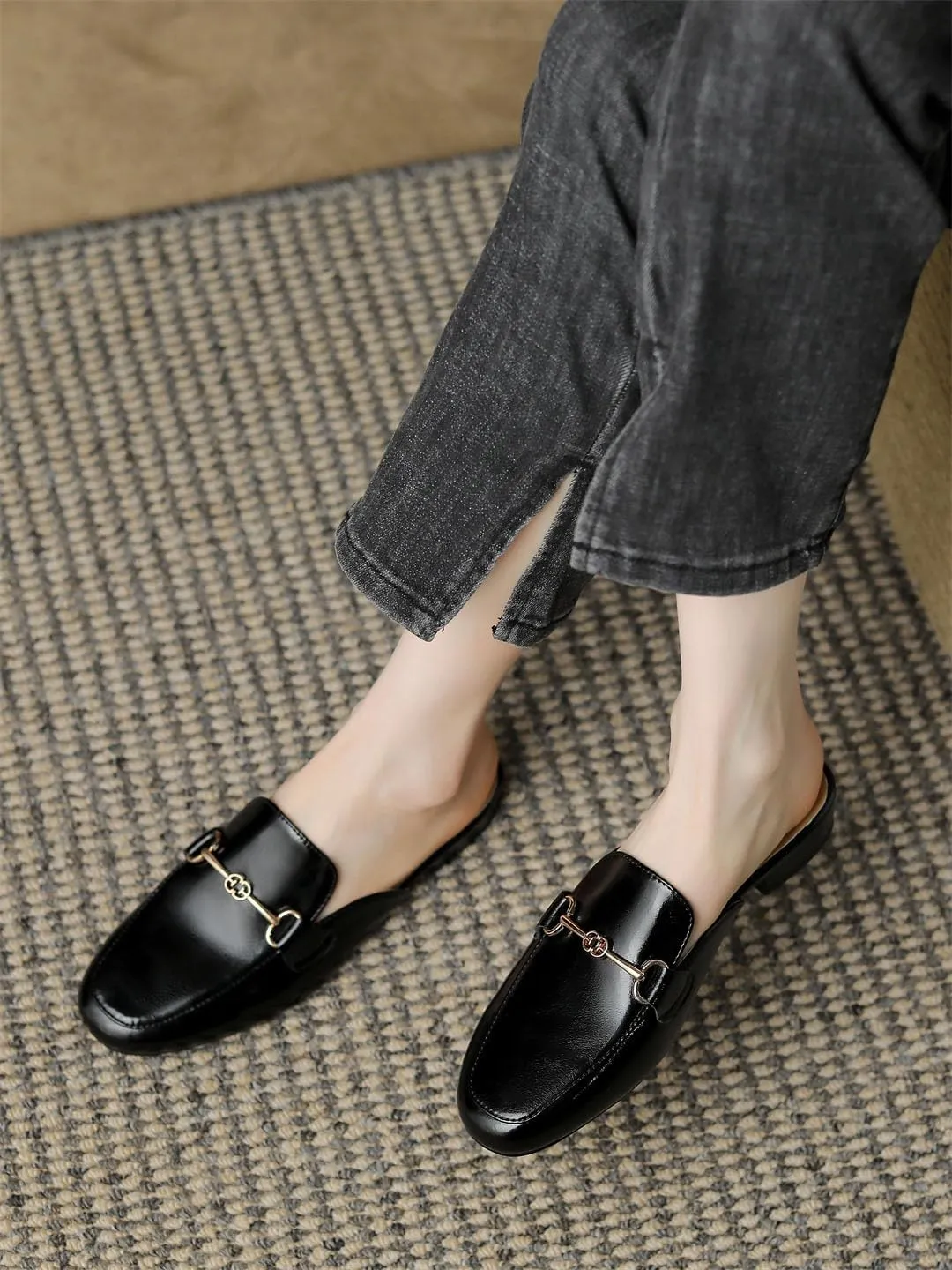 WomenS Large Size Genuine Leather Horsebit Round Closed Toe Block Heel Slip On Low Heel Classic Mules