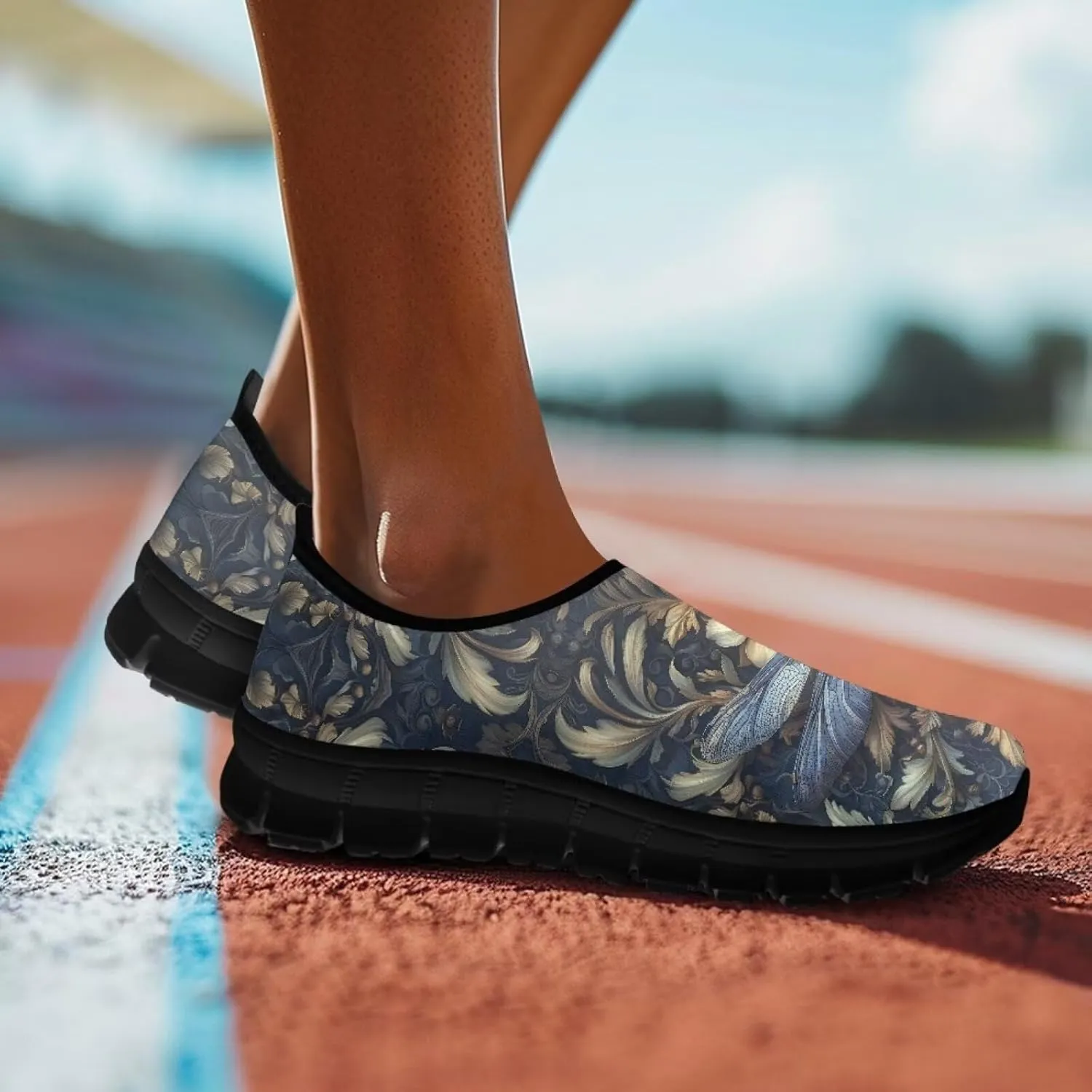 Women's Mesh Slip On Walking Shoes Comfortable Teenis Workout Sneakers Lightweight Low Top Athletic Shoes with Anti Slip Sole