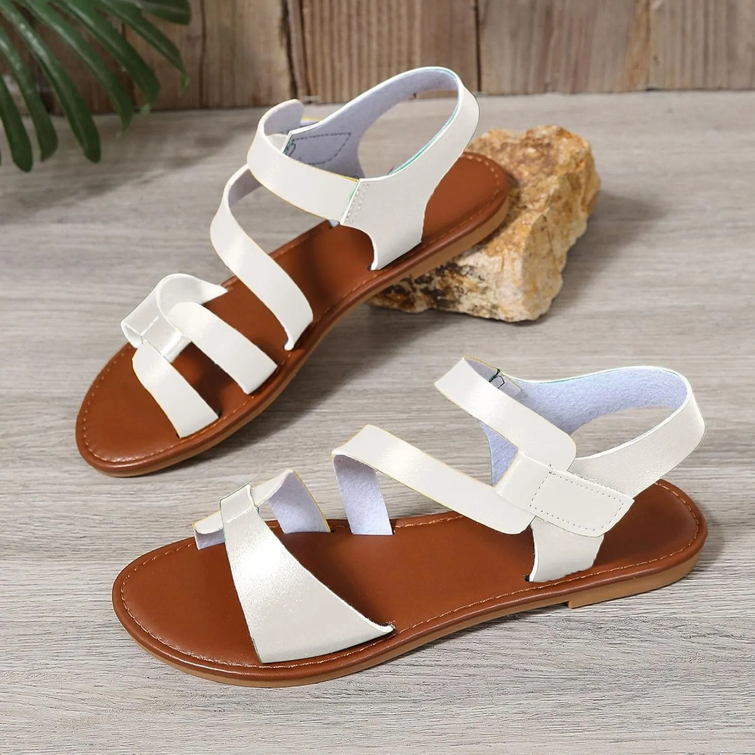 Women's Sandals Spring Summer And Autumn New Flat Lightweight Beach Vacation Casual Comfy Sandals for Women Studded
