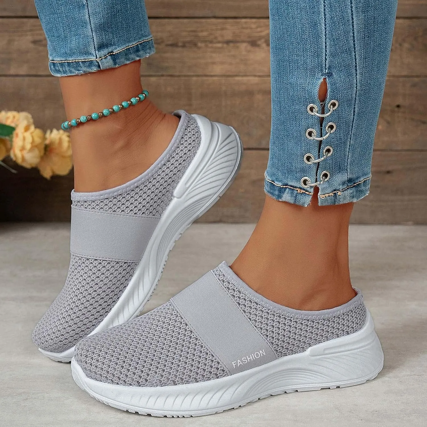 Womens Sport Sandals Closed Toe Womens Slide Arch Support Summer Walking Shoes Slip On Ladies Yoga Mat Slippers